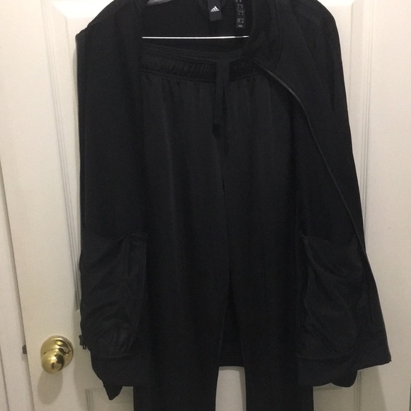 Adidas black on black Tracksuit 2018-19 sew pattern - Picture 6 of 12